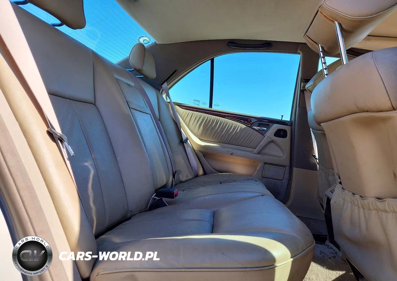 1998 Mercedes-Benz E 320 VIN:WDBJF65F7WA609994 - 10