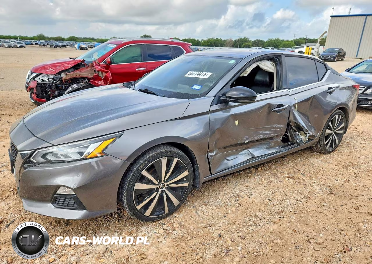 2019 Nissan Altima Sr – zdjęcie 1 z 12
