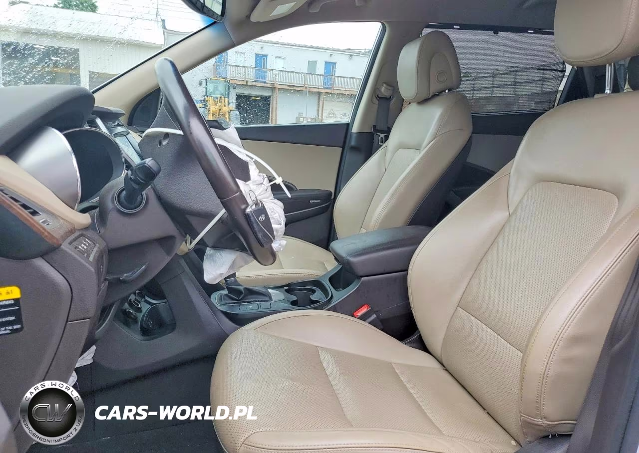 2017 Hyundai Santa Fe Limited VIN:KM8SNDHF6HU233343 - 7