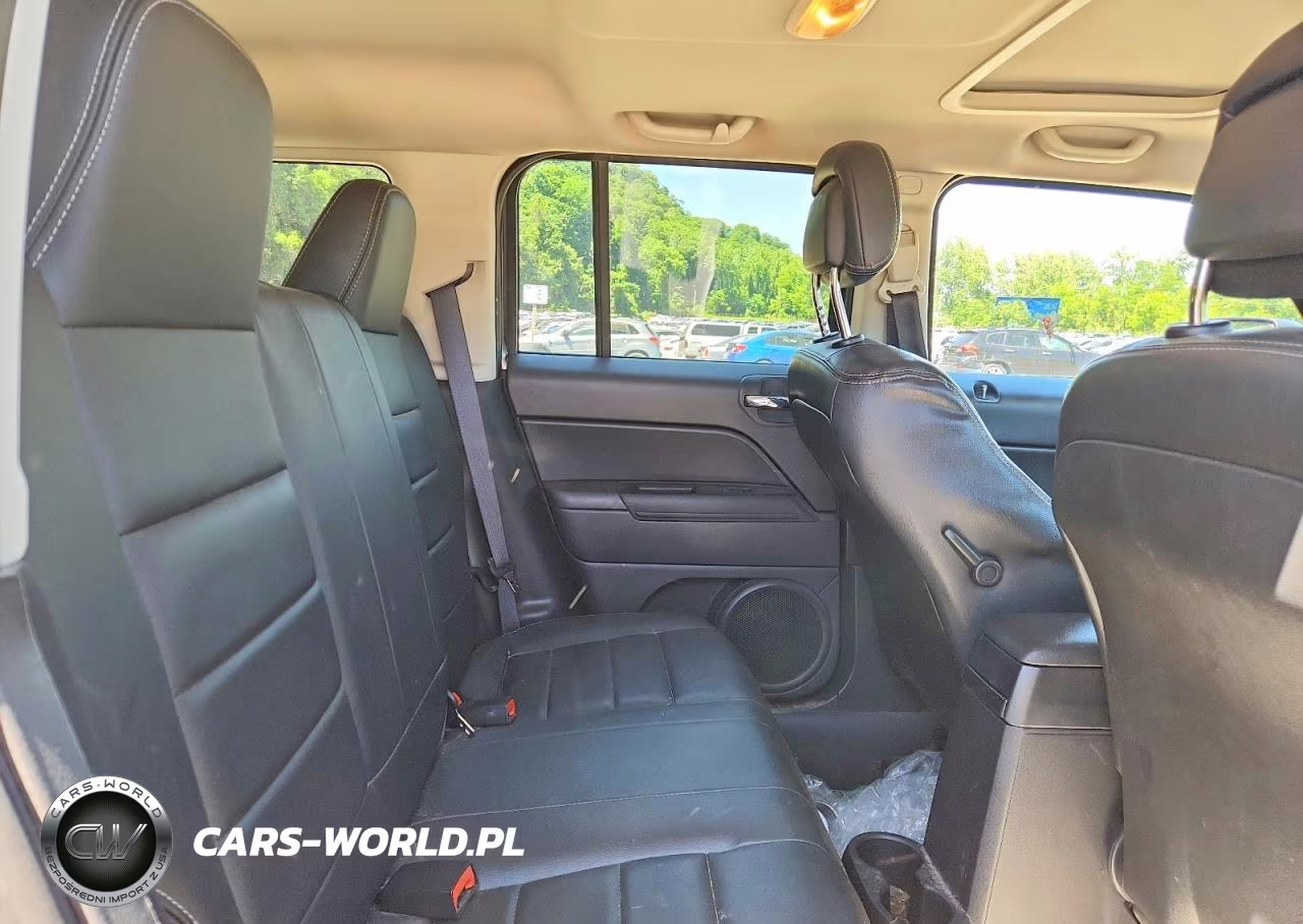 2017 Jeep Patriot Latitude VIN:1C4NJRFBXHD130016 - 11