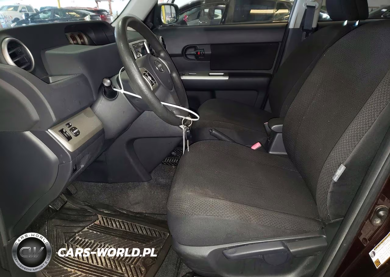 2008 Toyota Scion Xb VIN:JTLKE50E081042584 - 7