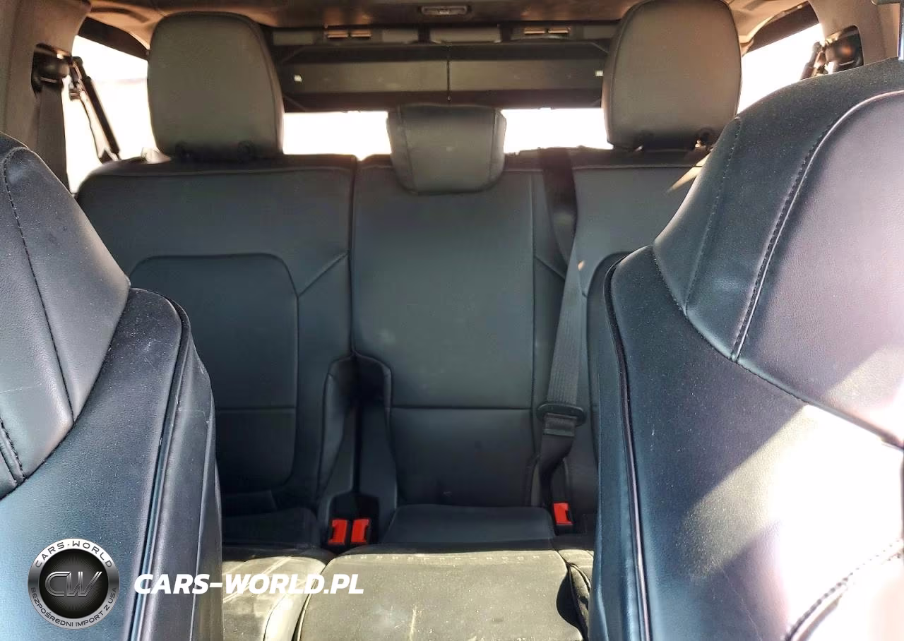 2022 Ford Bronco Base VIN:1FMDE5BH8NLA88283 - 10