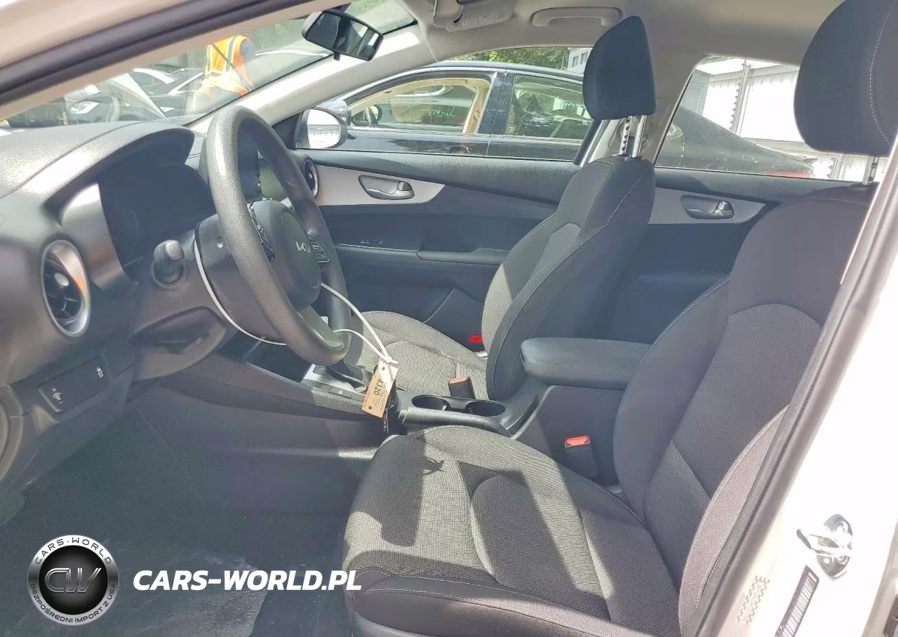 2024 Kia Forte Lx VIN:3KPF24AD2RE821098 - 7