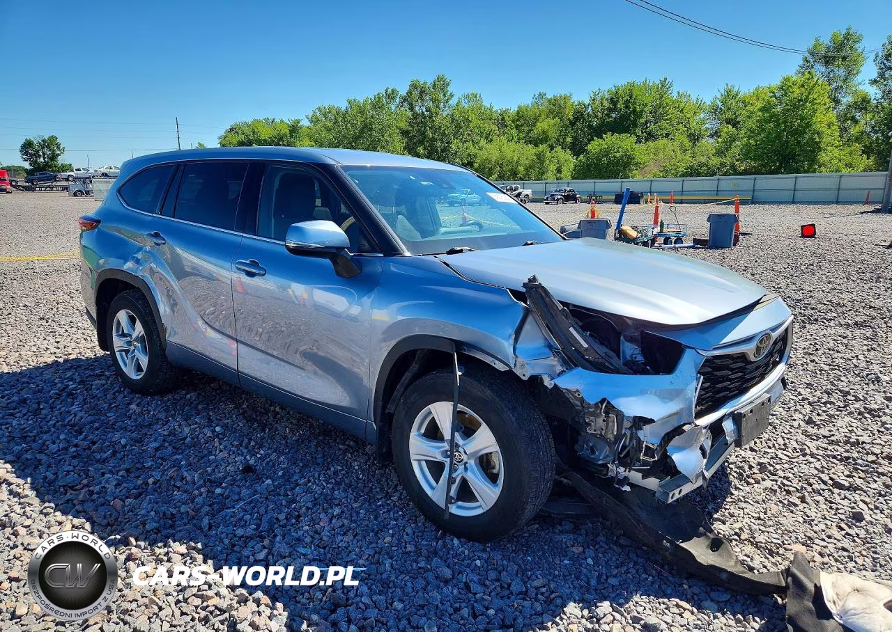 2021 Toyota Highlander Le VIN:5TDBZRBH8MS070760 - 4