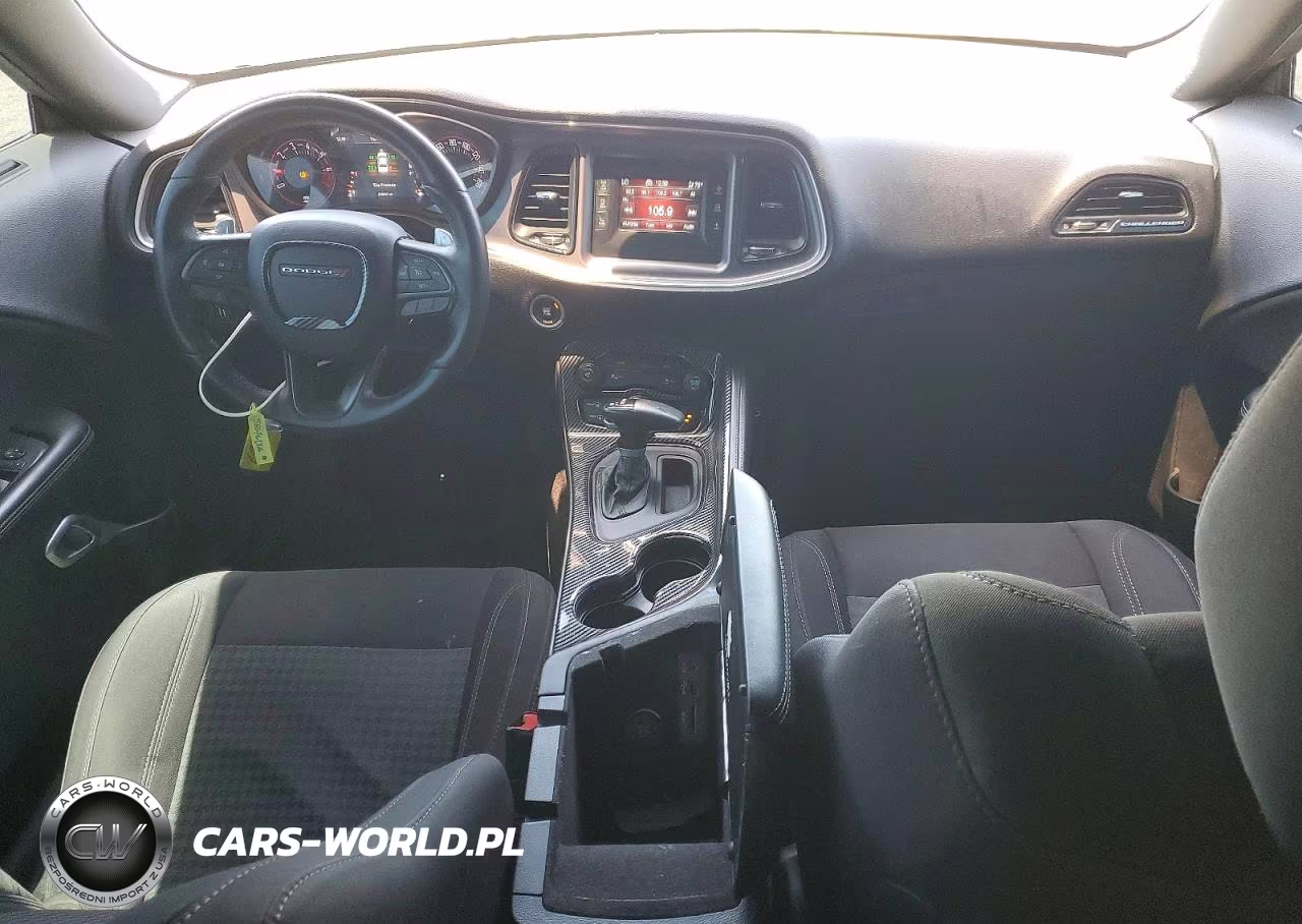 2016 Dodge Challenger Sxt VIN:2C3CDZAG5GH264617 - 8