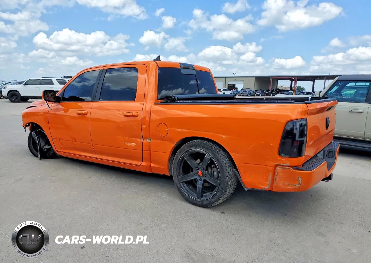 2015 Ram 1500 Sport VIN:1C6RR6MT6FS686120 - 2