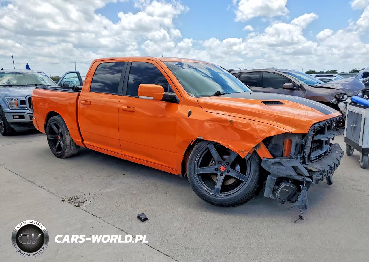 2015 Ram 1500 Sport VIN:1C6RR6MT6FS686120 - 4