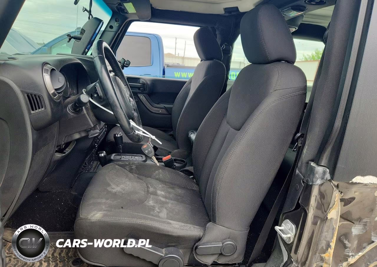 2017 Jeep Wrangler VIN:1C4AJWAG1HL755958 - 7
