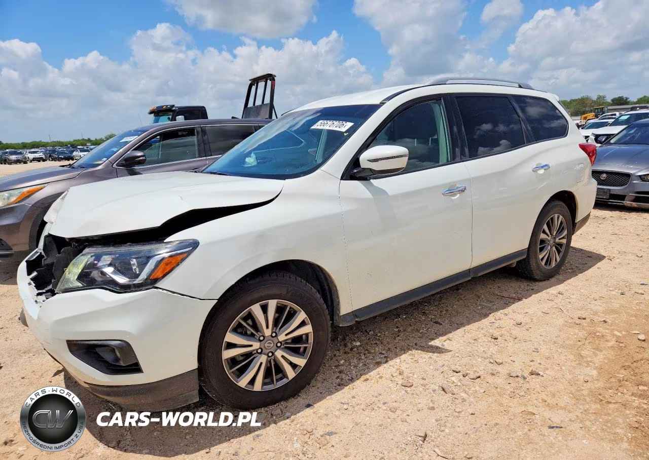 2018 Nissan Pathfinder Sv