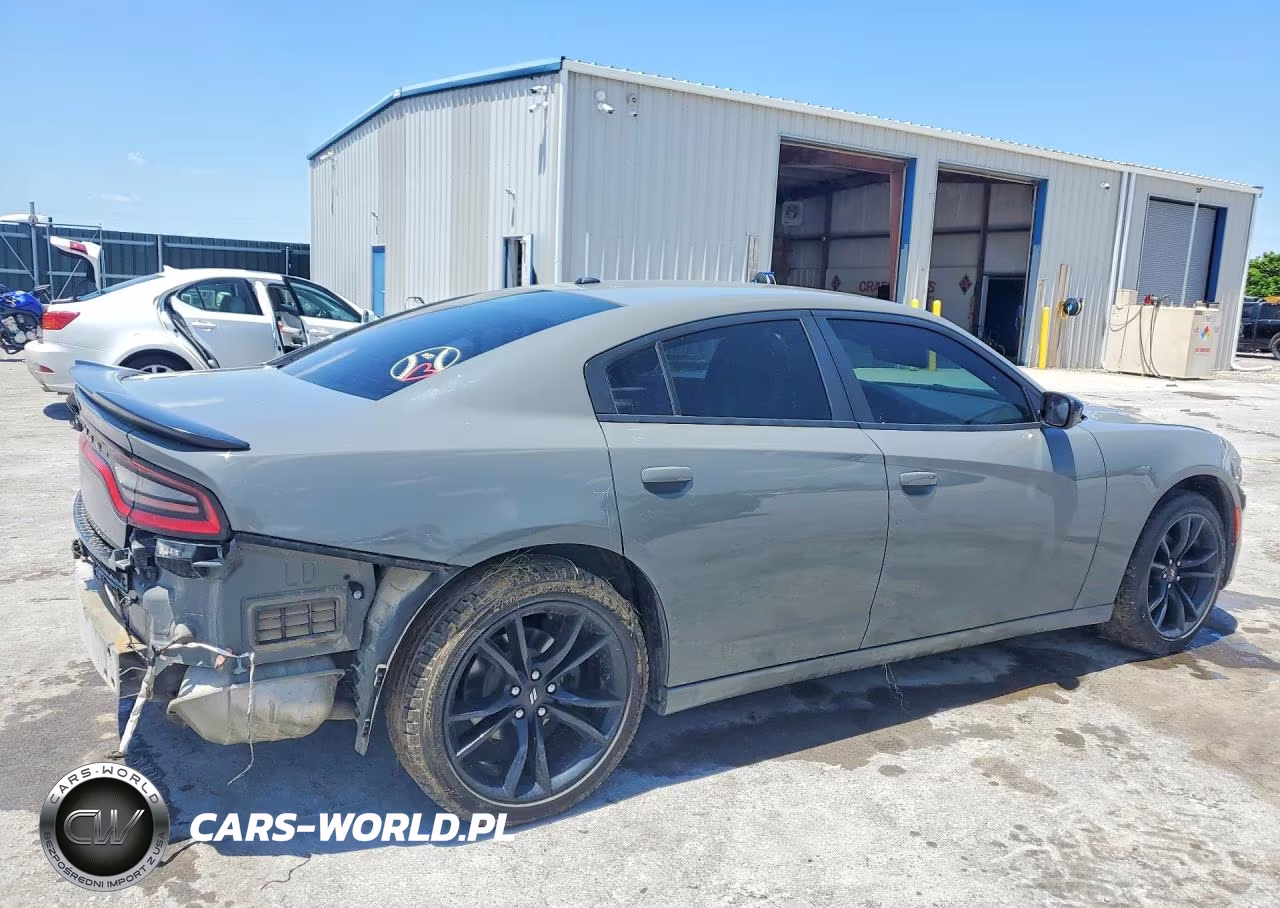2018 Dodge Charger Sxt VIN:2C3CDXBGXJH273324 - 3