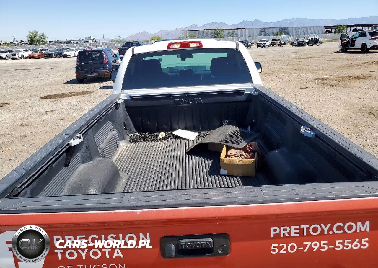 2016 Toyota Tundra Sr VIN:5TFNW5F17GX196747 - 10