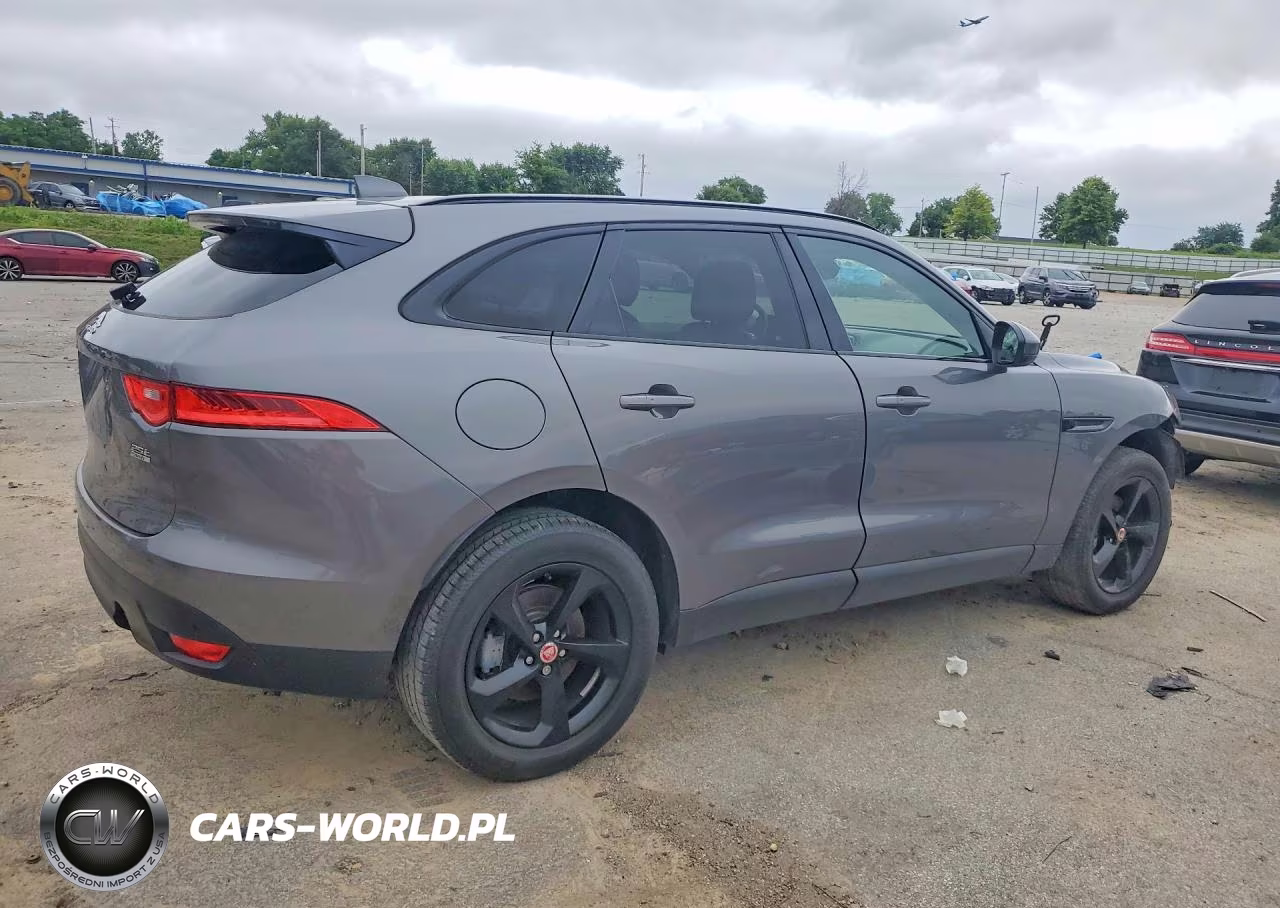 2018 Jaguar F-Pace Prestige VIN:SADCK2FXXJA255164 - 3