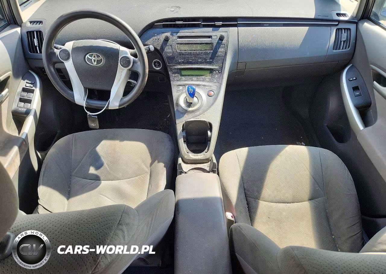 2011 Toyota Prius Two VIN:JTDKN3DU8B0284456 - 8