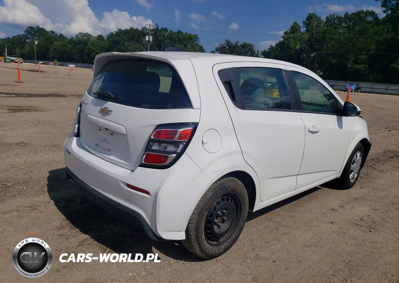 2017 Chevrolet Sonic VIN:1G1JG6SH4H4166833 - 3
