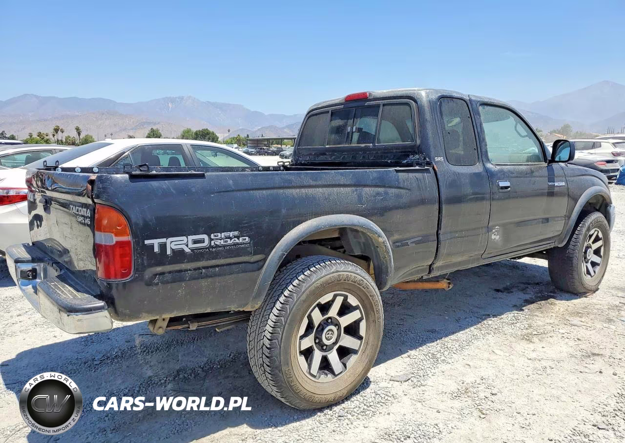 2000 Toyota Tacoma Xtracab VIN:4TAWN72N8YZ634818 - 3