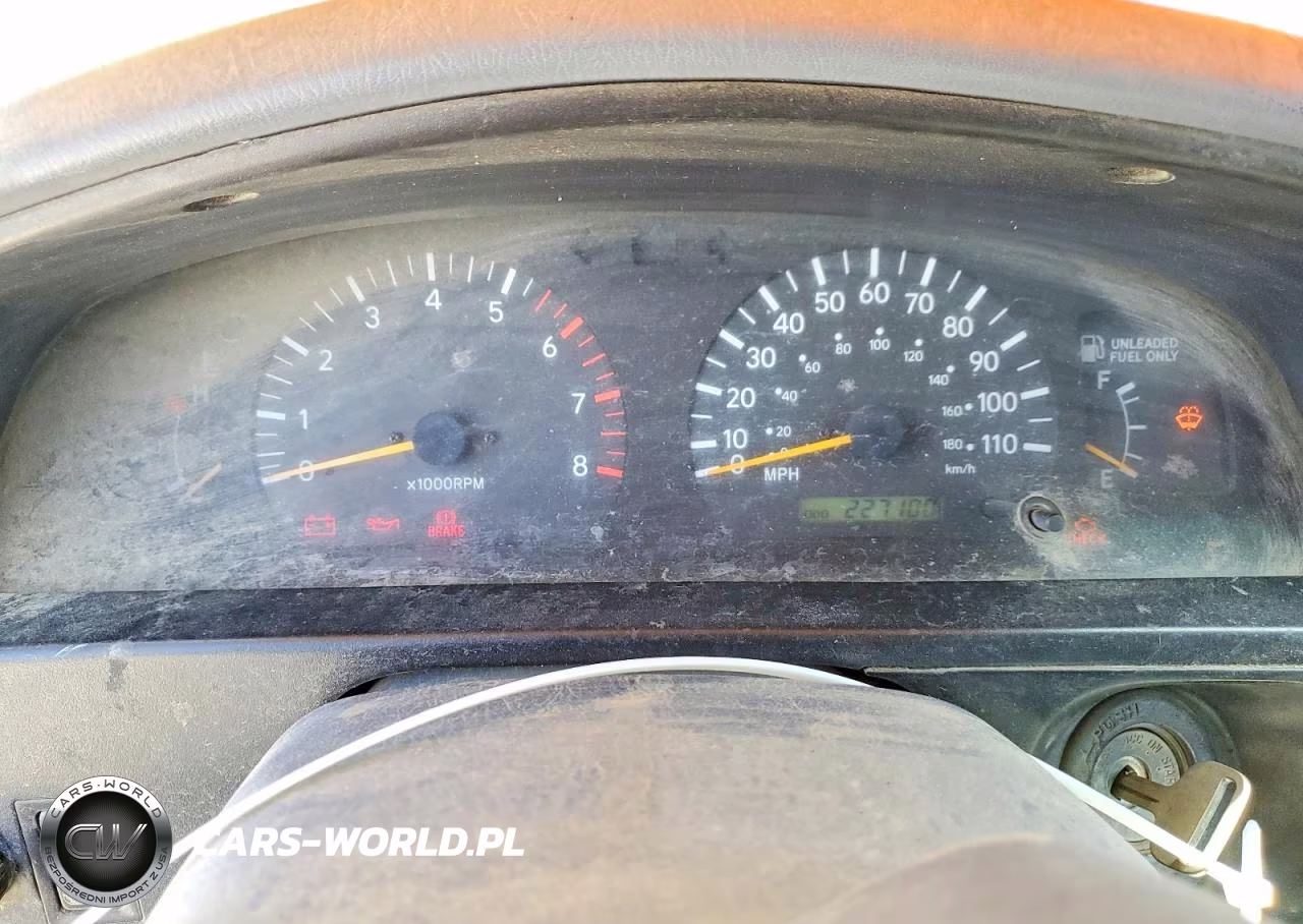 2000 Toyota Tacoma Xtracab VIN:4TAWN72N8YZ634818 - 9