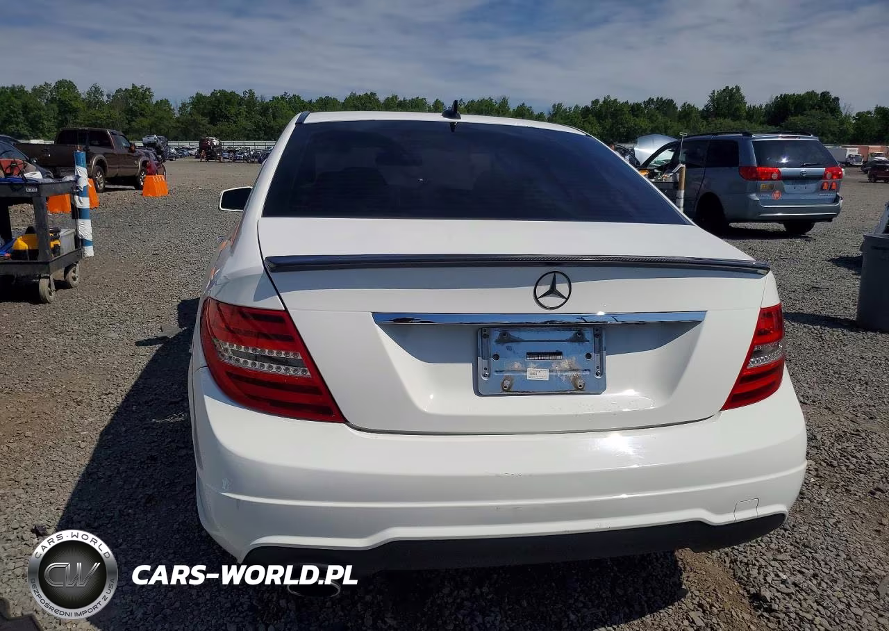 2014 Mercedes-Benz C 250 VIN:WDDGF4HB9EA941562 - 6