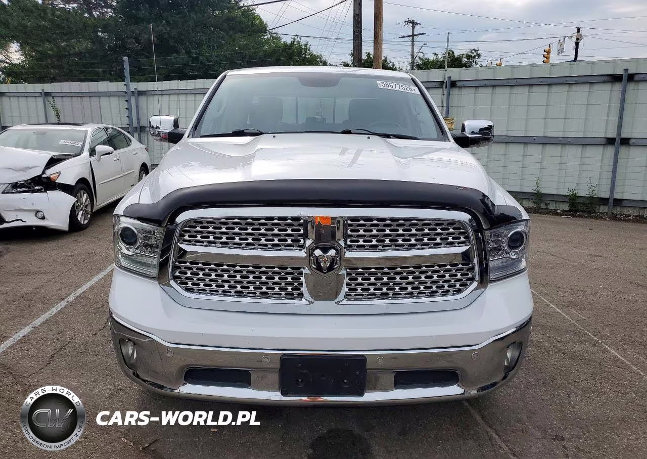 2015 Ram 1500 Laramie VIN:1C6RR7NM0FS638013 - 5