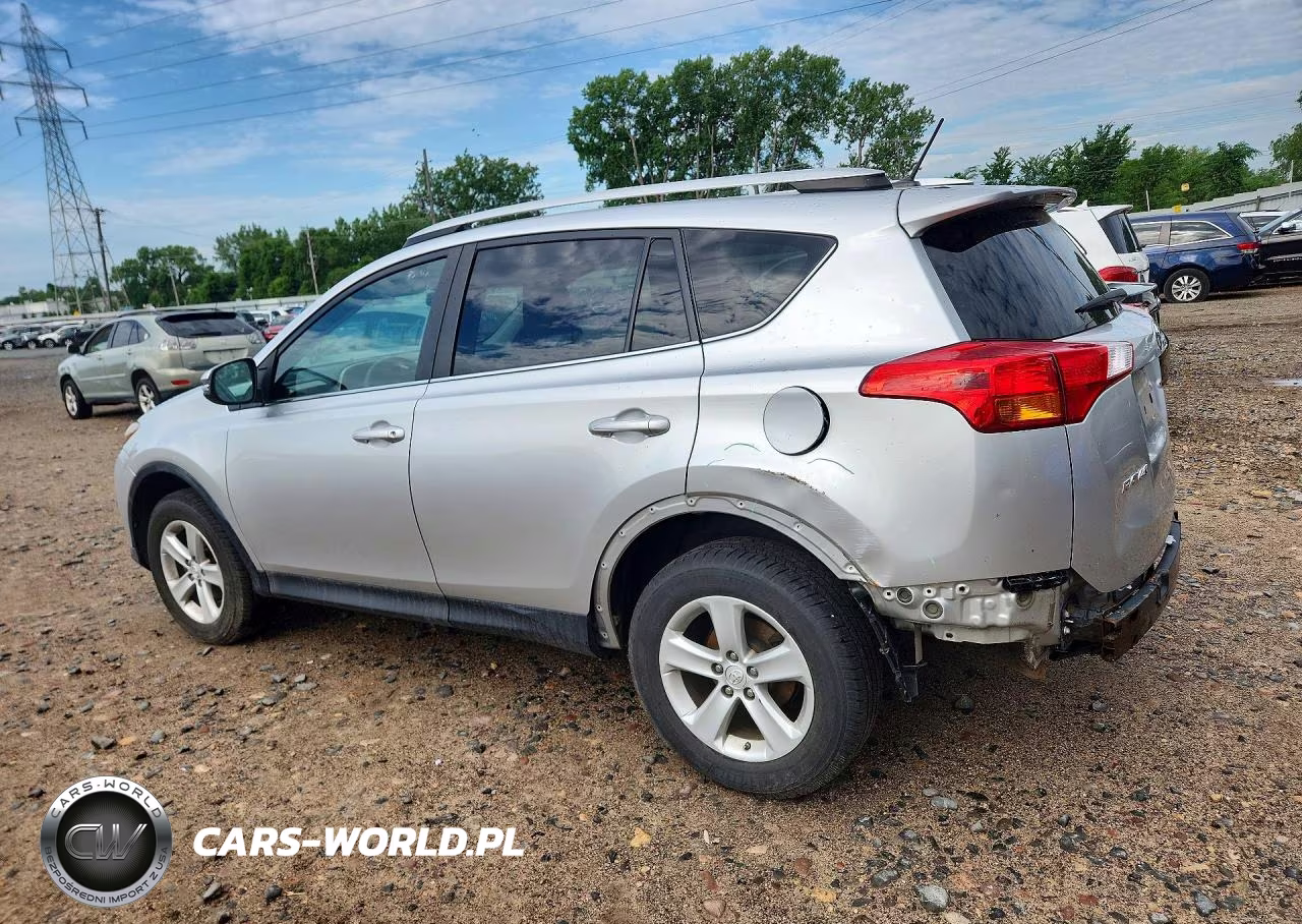 2014 Toyota Rav4 Le VIN:2T3RFREV3EW156213 - 2