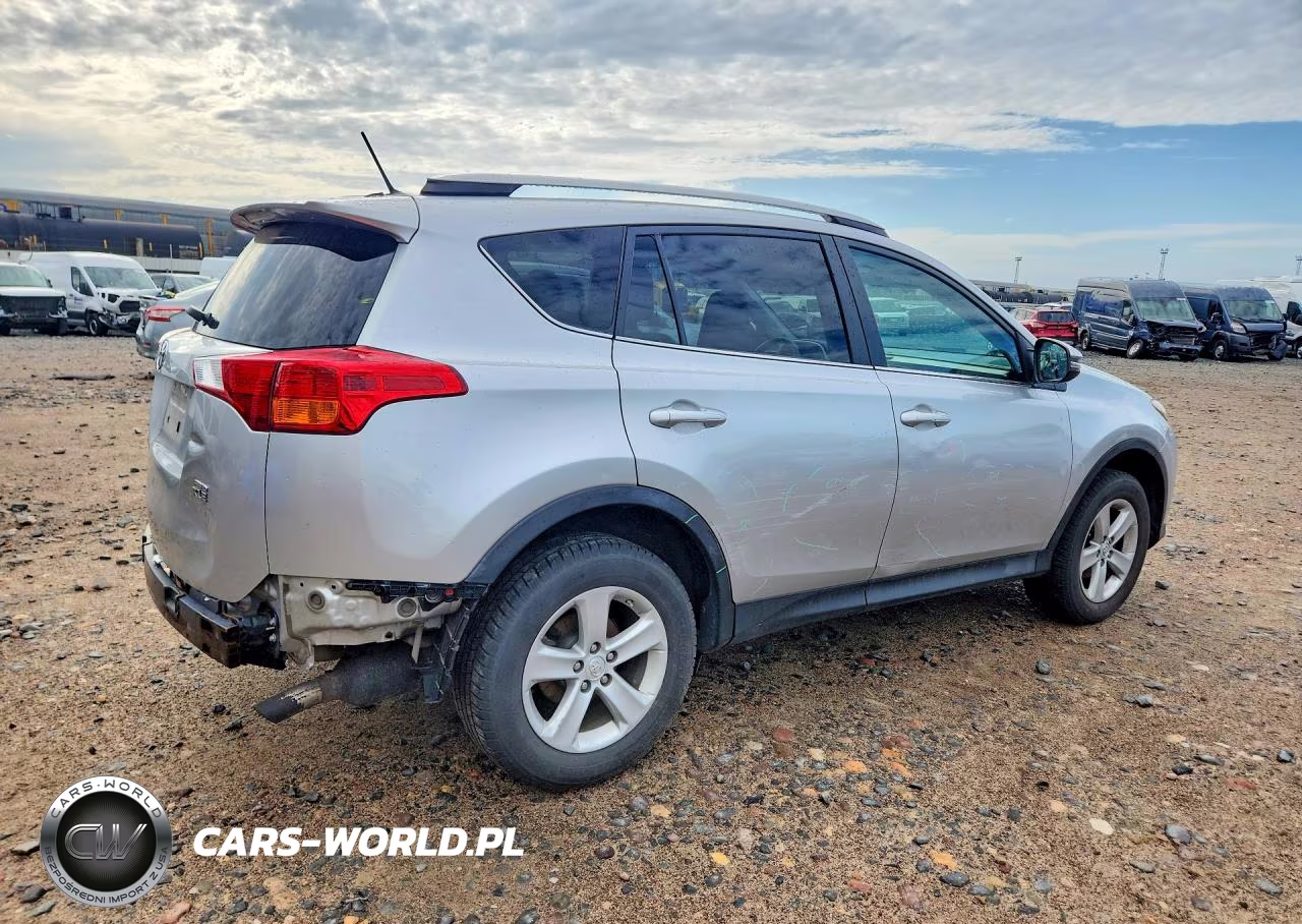 2014 Toyota Rav4 Le VIN:2T3RFREV3EW156213 - 3