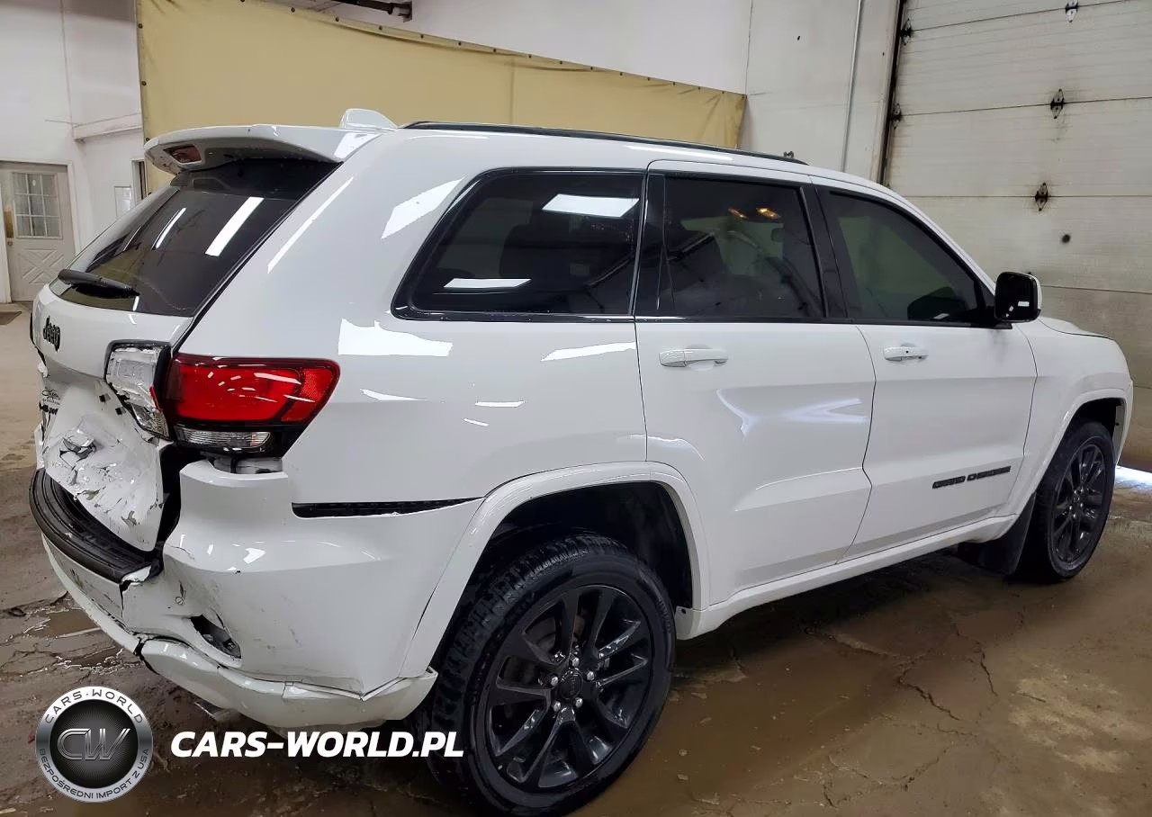 2021 Jeep Grand Cherokee Laredo VIN:1C4RJFAG1MC782543 - 3