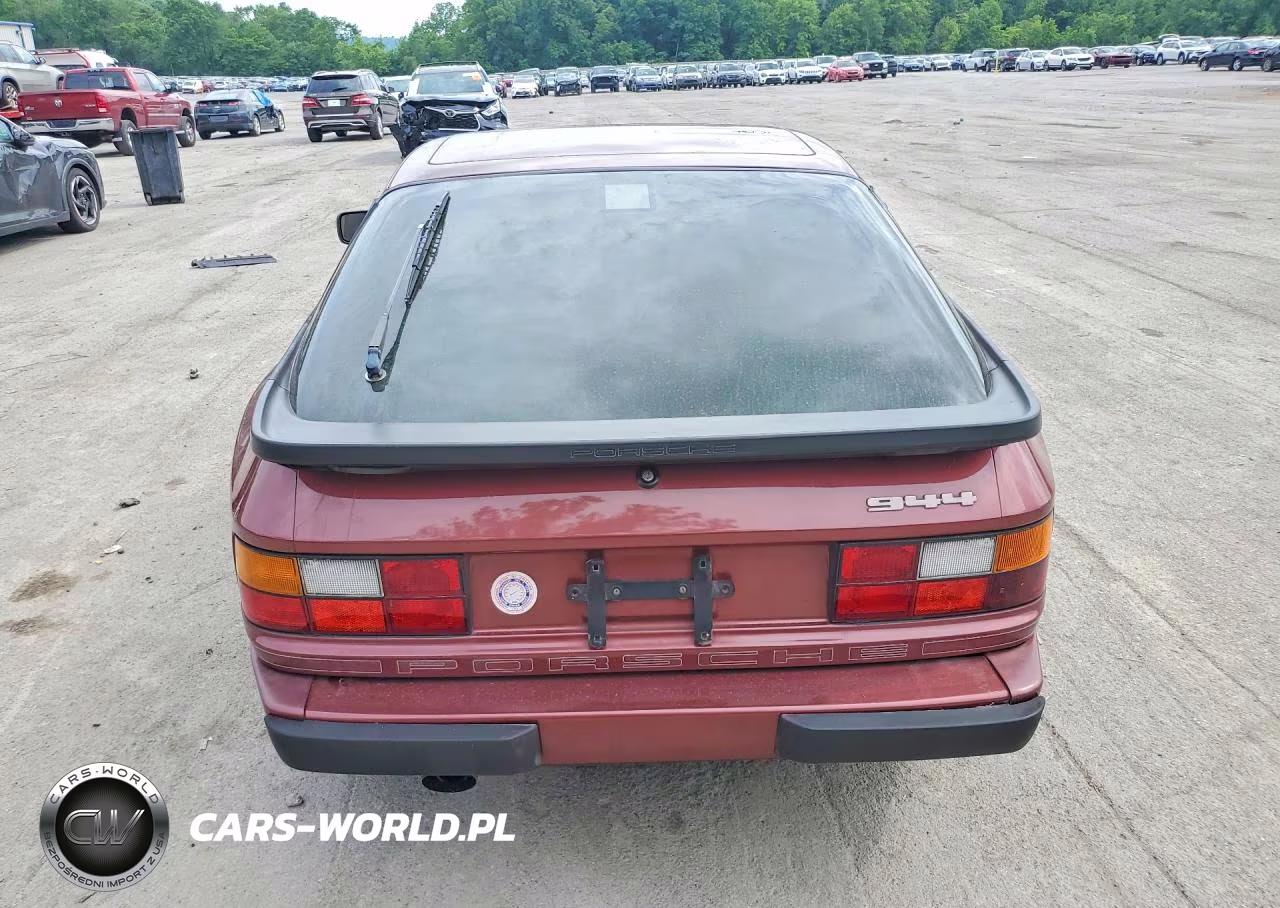 1986 Porsche 944 VIN:WP0AA0944GN459438 - 6
