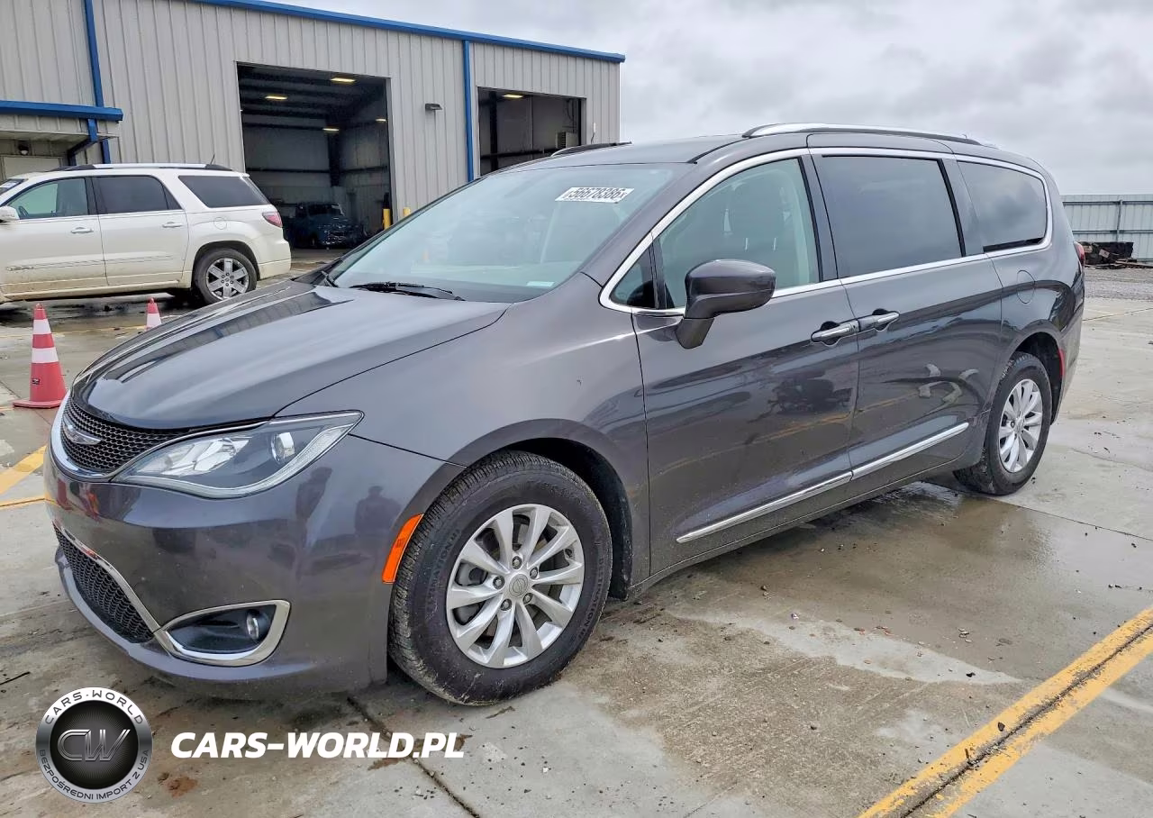 2018 Chrysler Pacifica Touring L