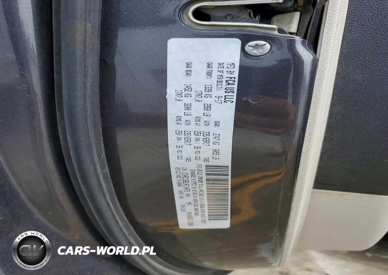 2018 Chrysler Pacifica Touring L VIN:2C4RC1BG6JR110475 - 13