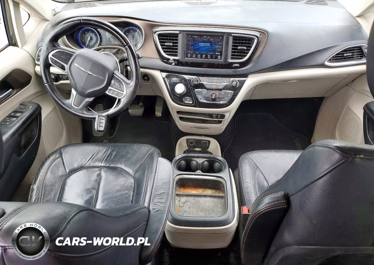 2018 Chrysler Pacifica Touring L VIN:2C4RC1BG6JR110475 - 8