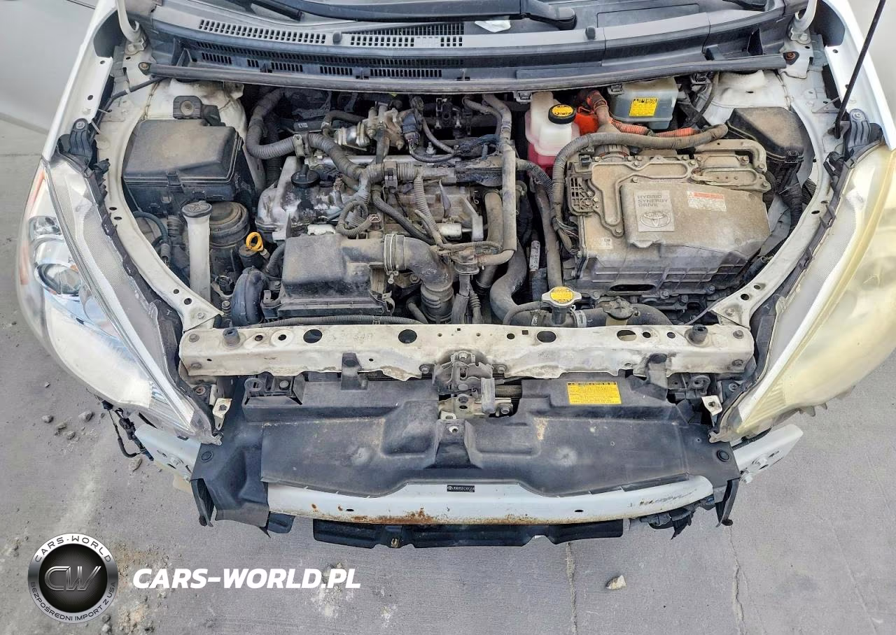 2012 Toyota Prius C One VIN:JTDKDTB31C1010458 - 11