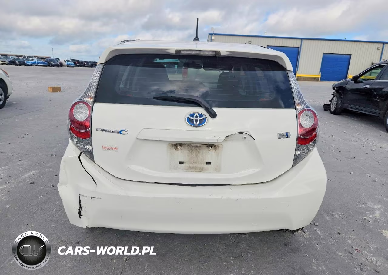 2012 Toyota Prius C One VIN:JTDKDTB31C1010458 - 6