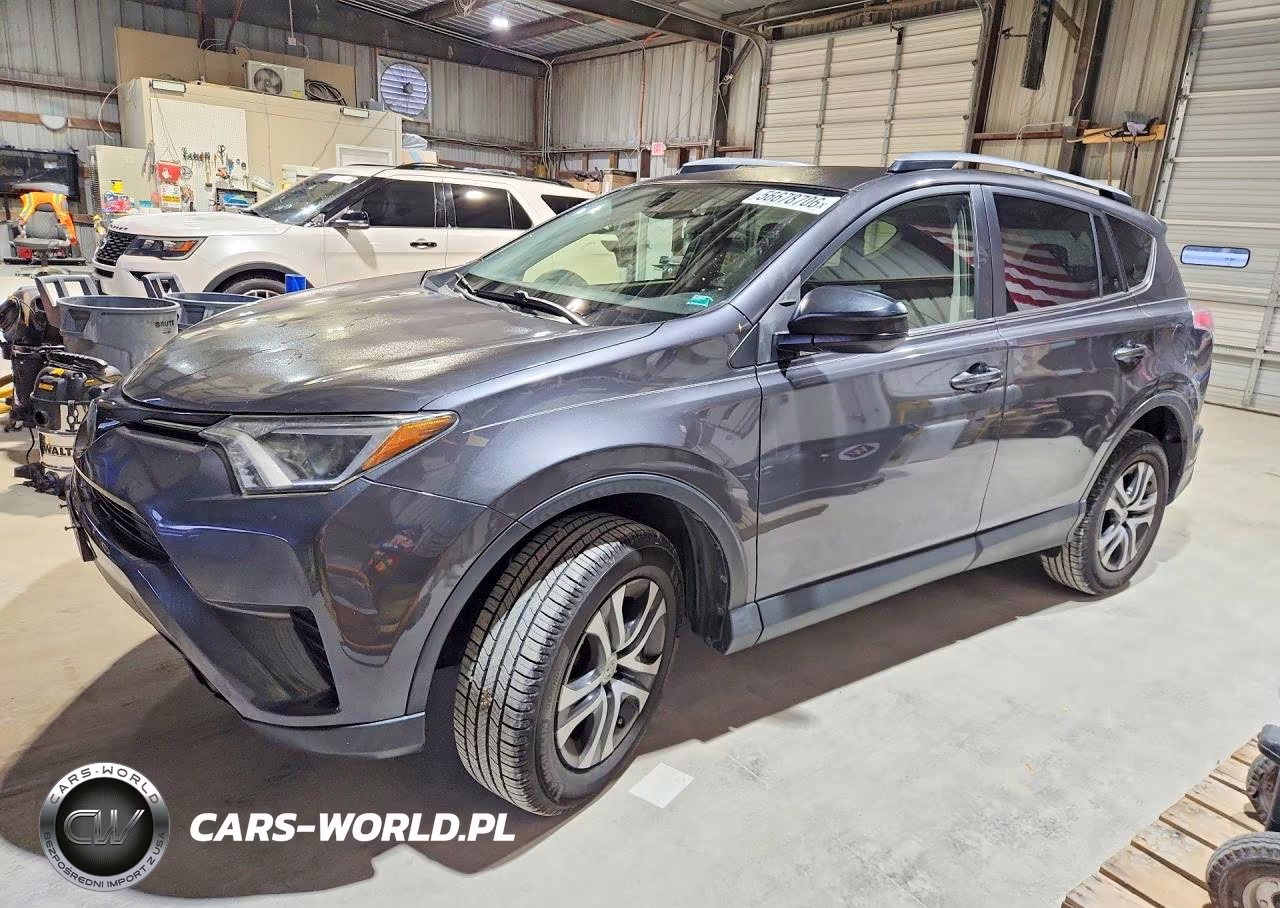2018 Toyota Rav4 Le – zdjęcie 1 z 13