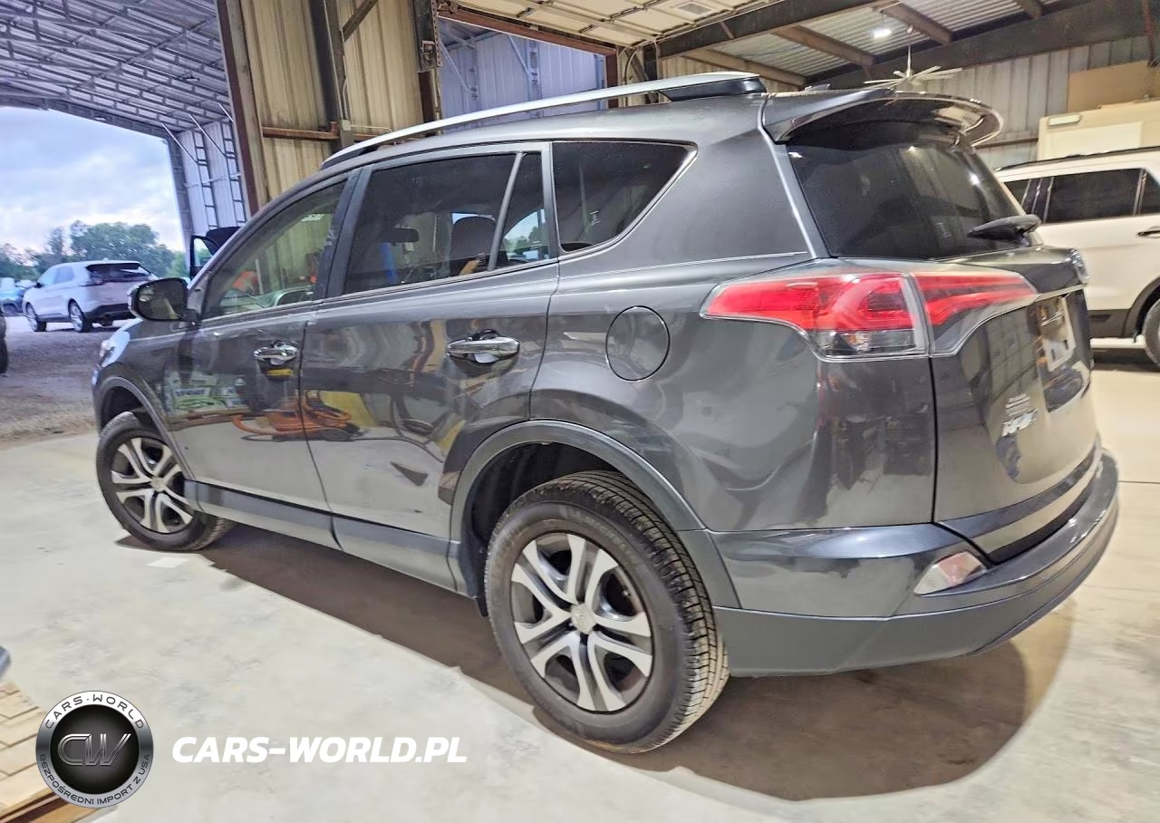 2018 Toyota Rav4 Le VIN:JTMZFREV5JJ158814 - 2