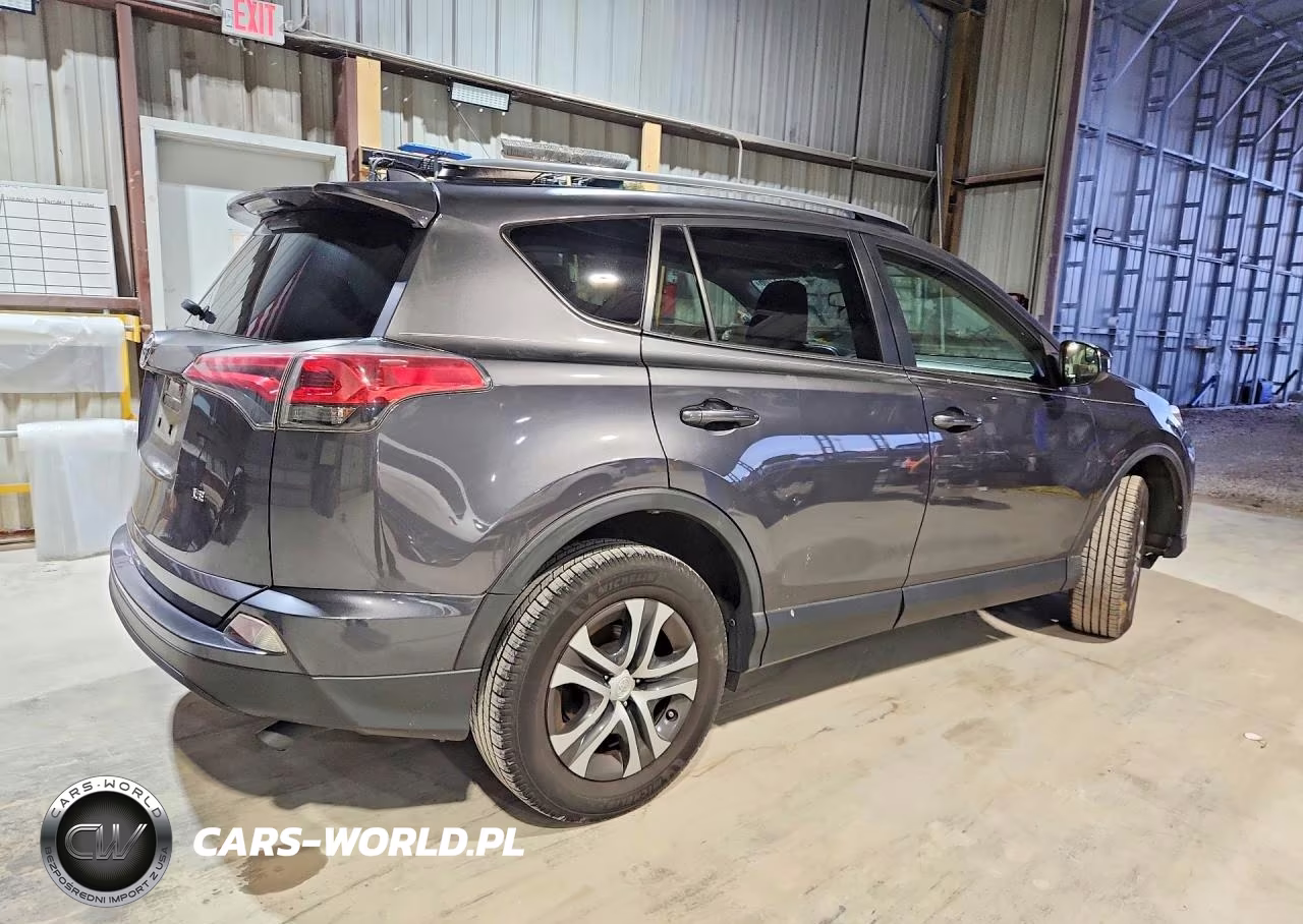 2018 Toyota Rav4 Le VIN:JTMZFREV5JJ158814 - 3