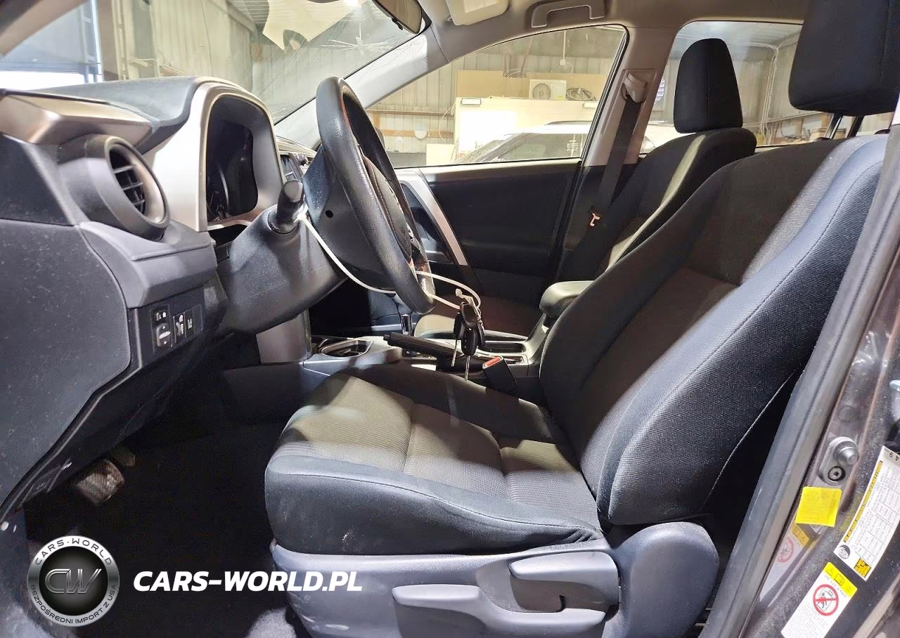 2018 Toyota Rav4 Le VIN:JTMZFREV5JJ158814 - 7