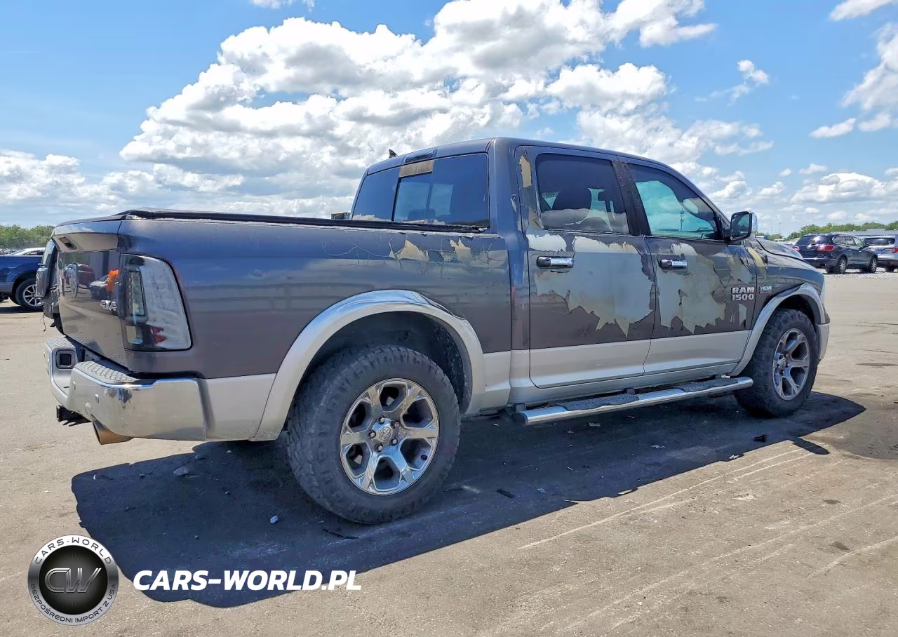 2016 Ram 1500 Laramie VIN:1C6RR7NT6GS171446 - 3