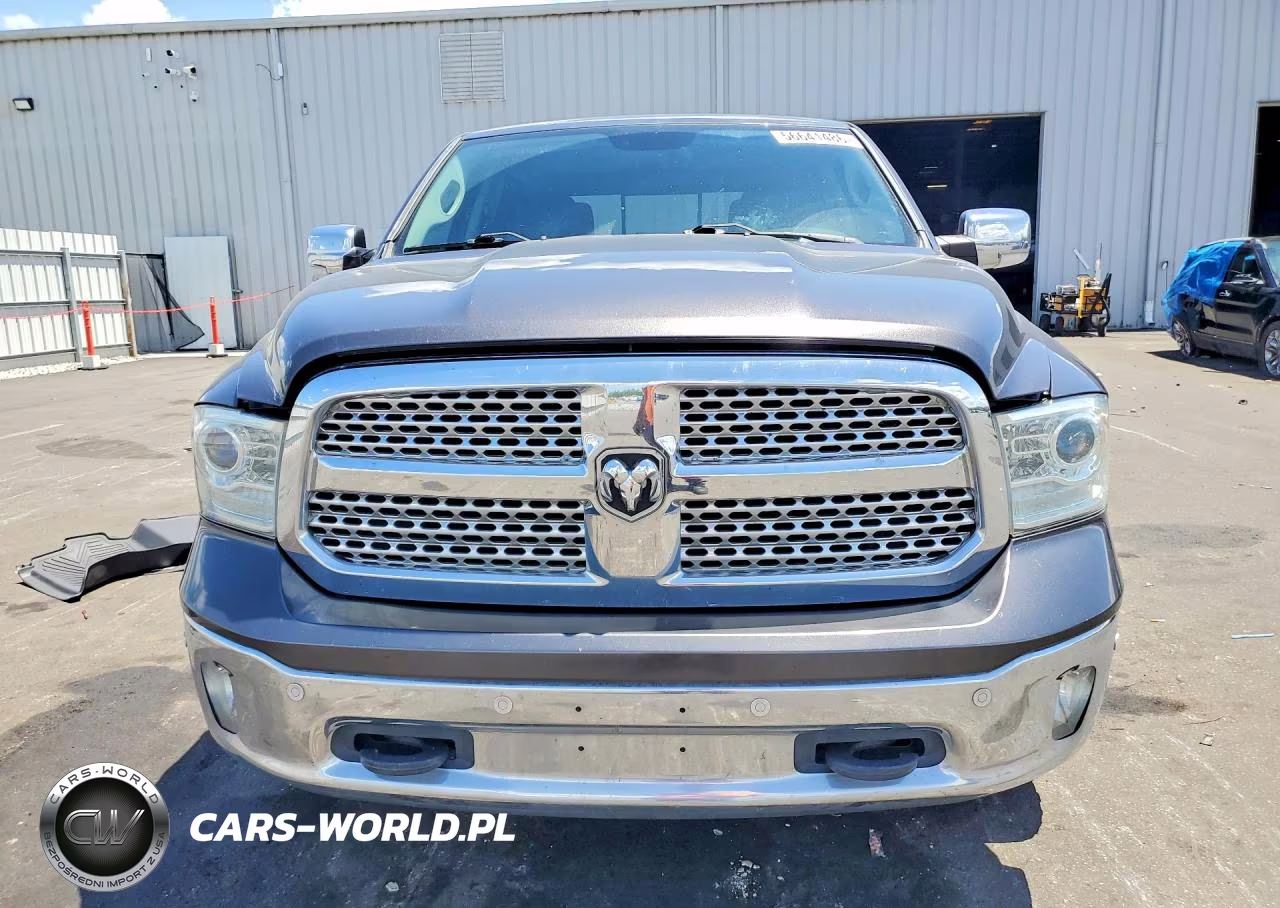 2016 Ram 1500 Laramie VIN:1C6RR7NT6GS171446 - 5