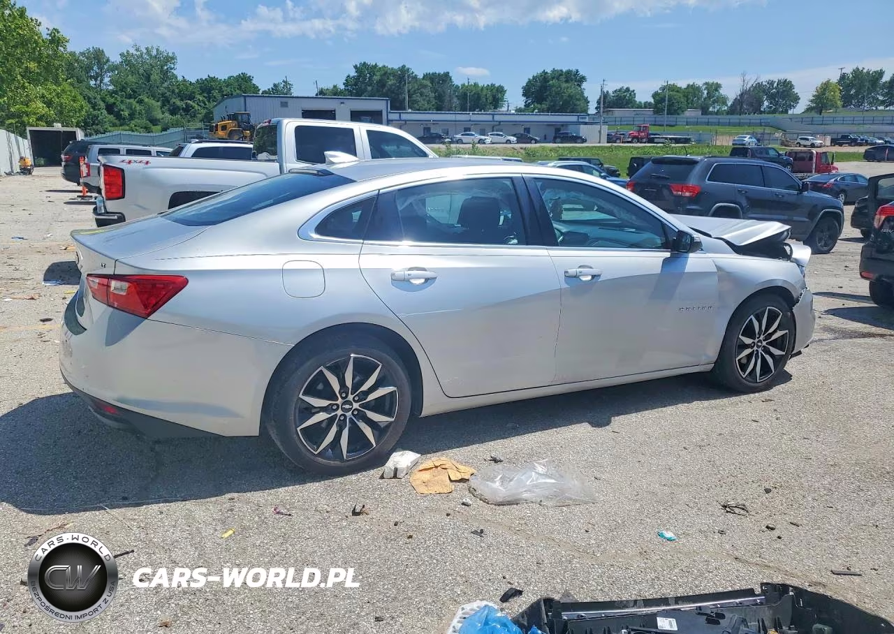 2018 Chevrolet Malibu Lt VIN:1G1ZD5ST5JF274334 - 3