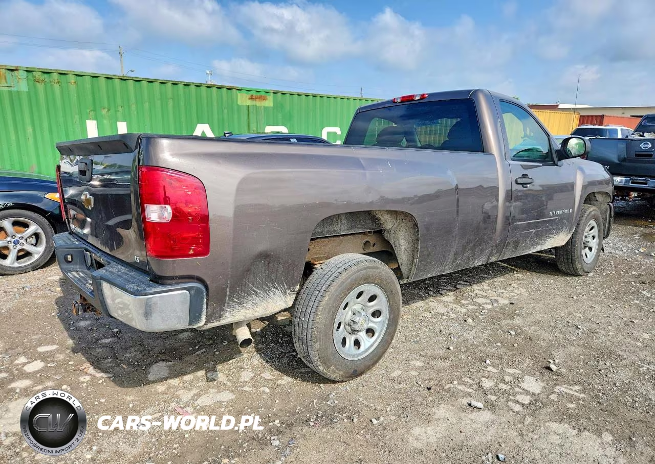 2007 Chevrolet Silverado C1500 VIN:1GCEC14C47Z530033 - 3