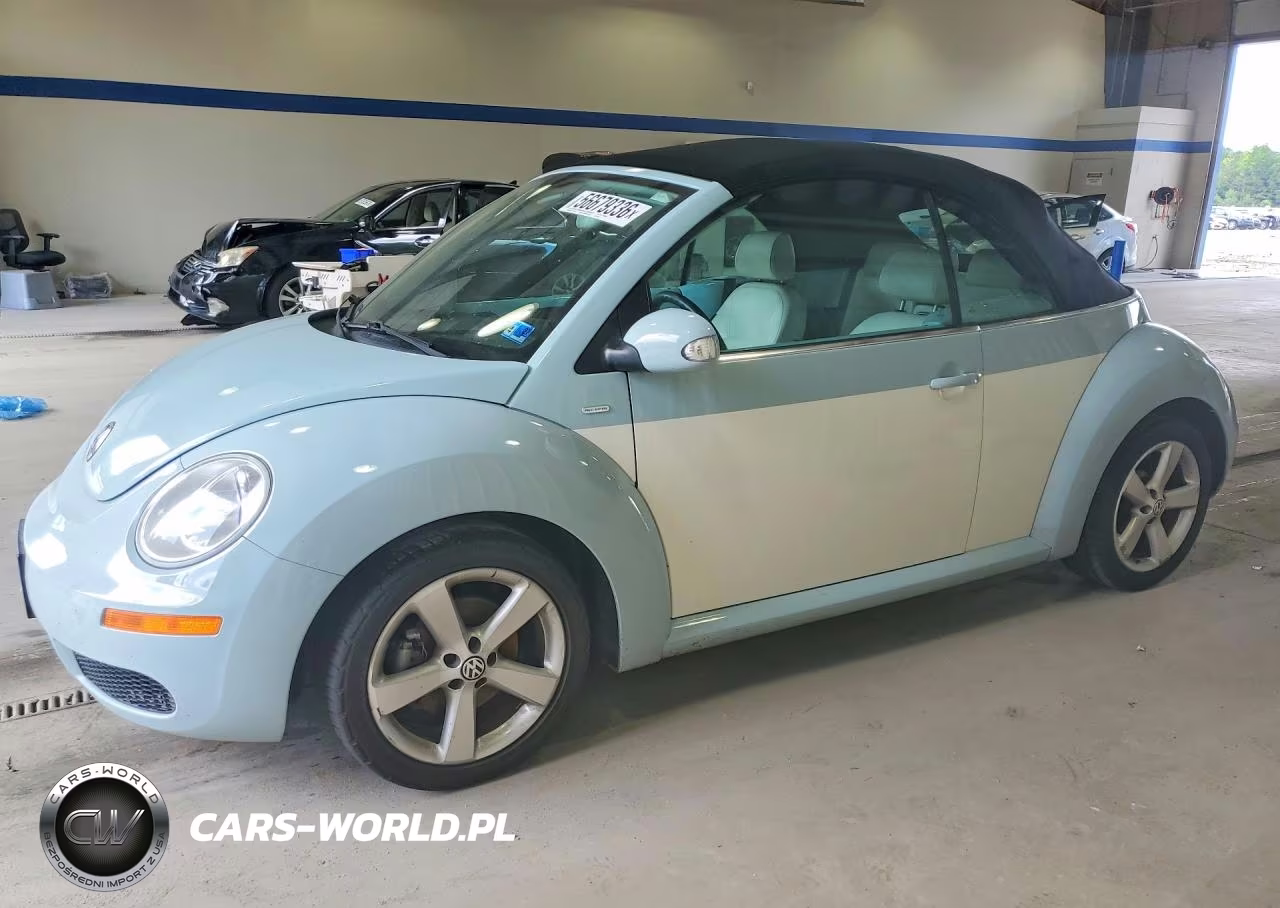 2010 Volkswagen New Beetle