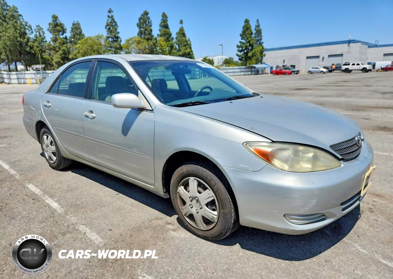 2021 Toyota Camry Le VIN:JTDBE32K320020966 - 4