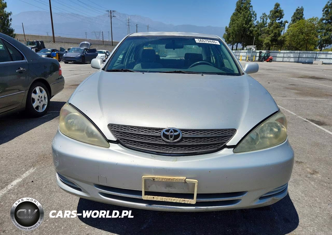2021 Toyota Camry Le VIN:JTDBE32K320020966 - 5