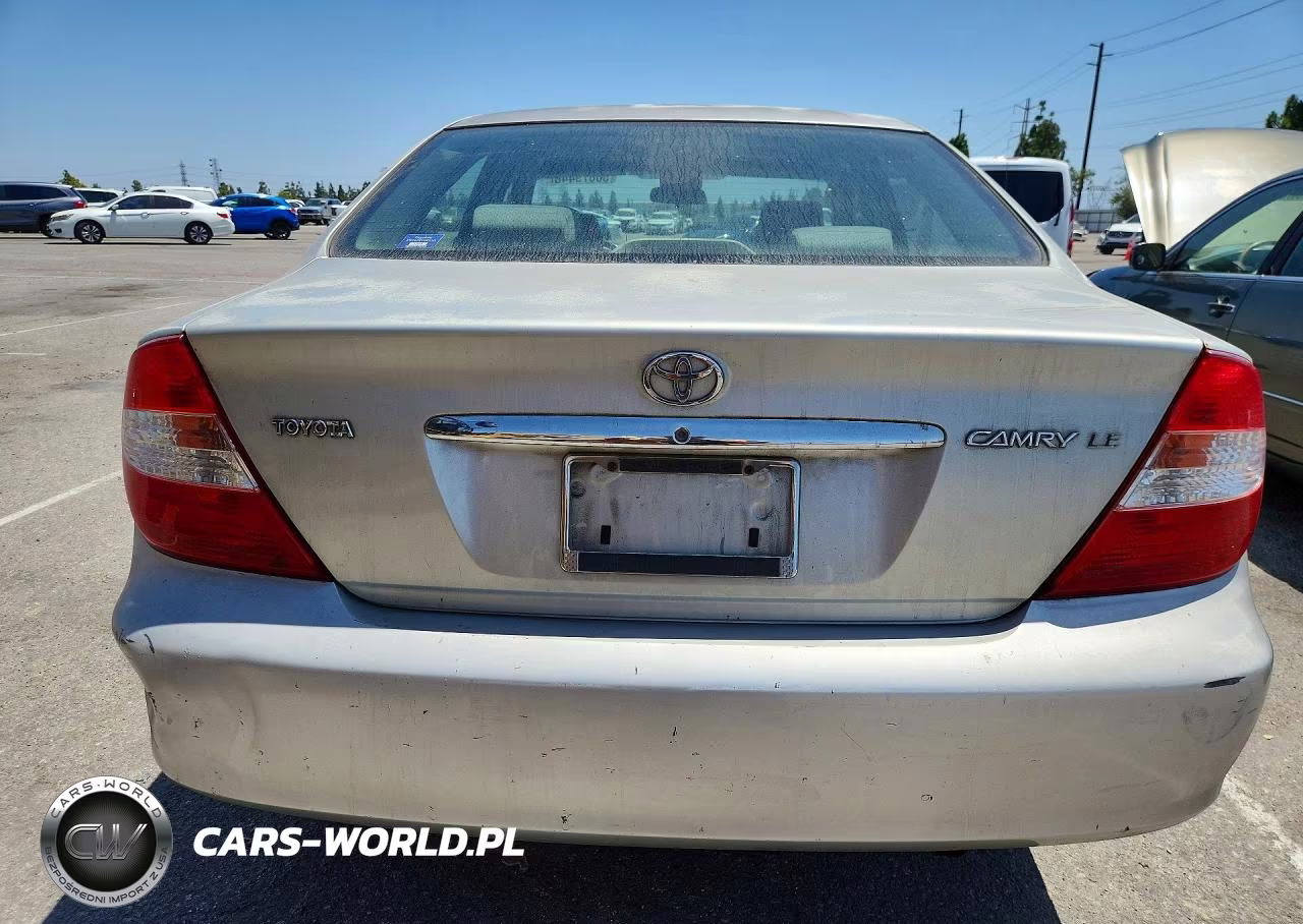 2021 Toyota Camry Le VIN:JTDBE32K320020966 - 6