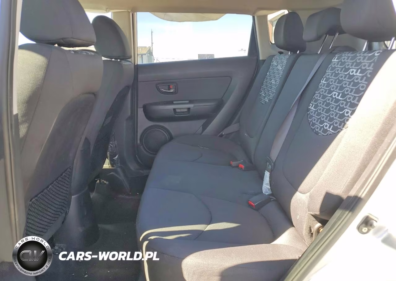 2011 Kia Soul + VIN:KNDJT2A26B7264499 - 11
