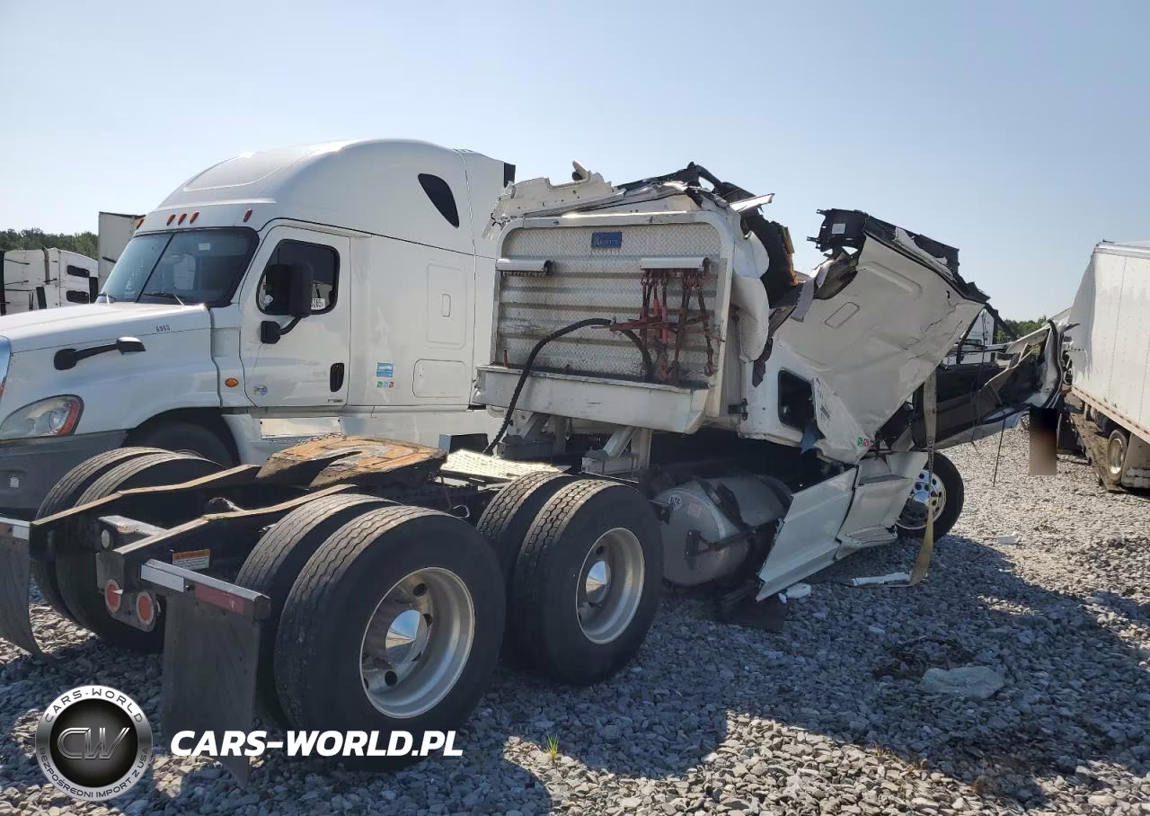 2016 Freightliner Cascadia 125 Semi Truck VIN:3AKJGLBG9GSHB0479 - 4