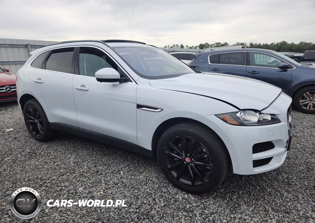 2019 Jaguar F-Pace Prestige VIN:SADCK2FX3KA357715 - 4