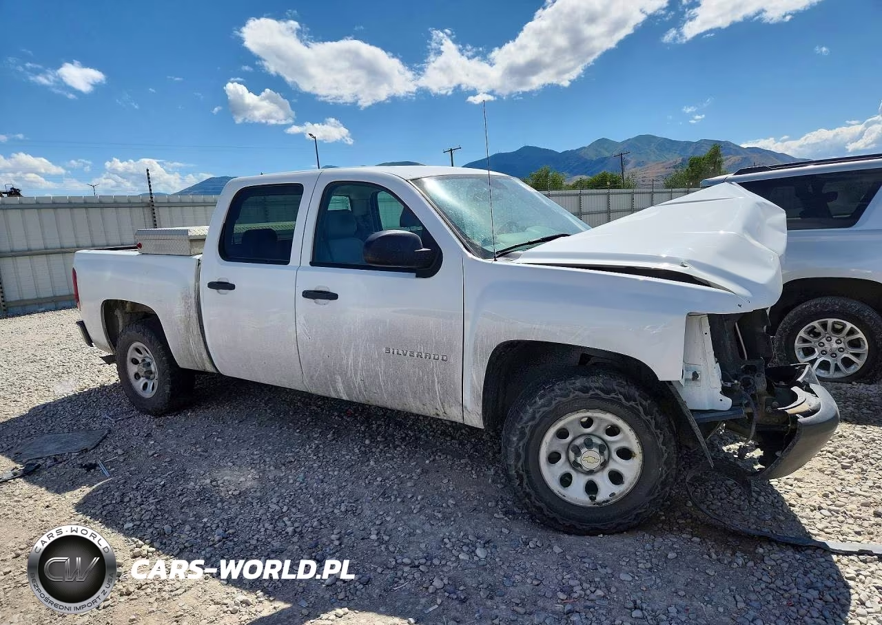 2012 Chevrolet Silverado K1500 VIN:3GCPKPEA4CG136778 - 4