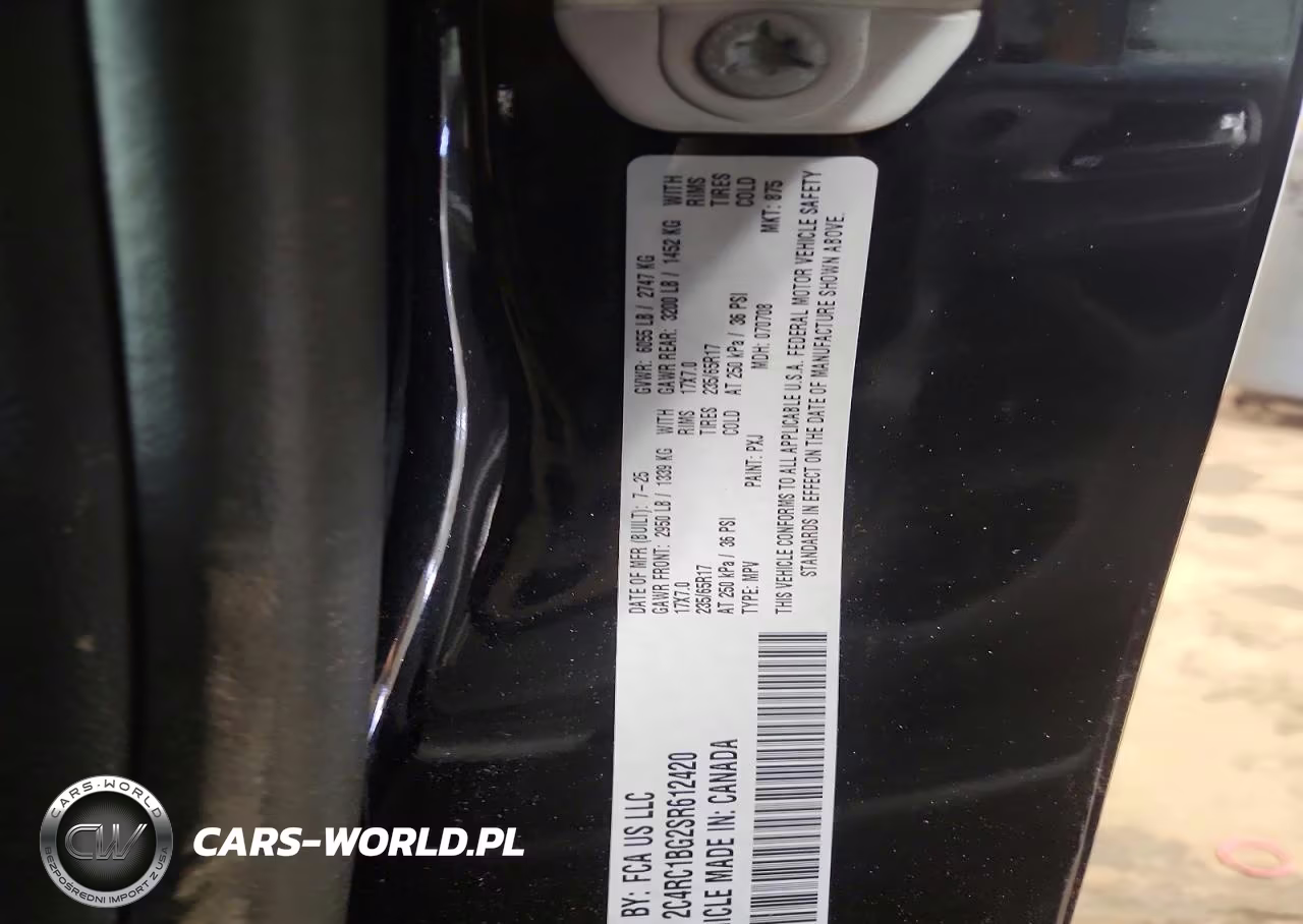 2025 Chrysler Pacifica Select VIN:2C4RC1BG2SR612420 - 14