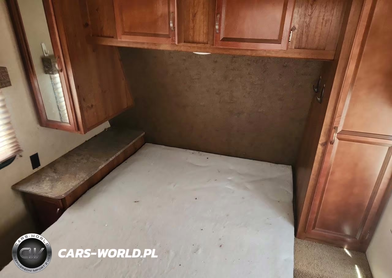 2017 Gulf Stream Kingsport Camper VIN:1NL1GTN25H1122932 - 5