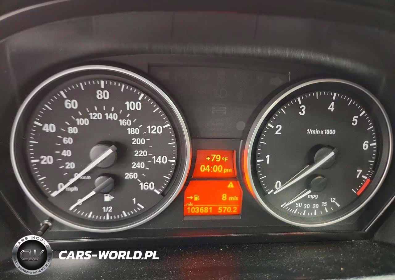 2013 BMW X1 xDrive28I VIN:WBAVL1C53DVR86415 - 9